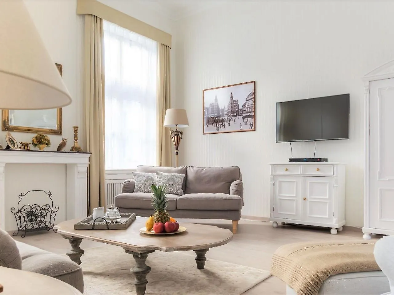 Chestnut & Eliza Suites Budapest Apartment
