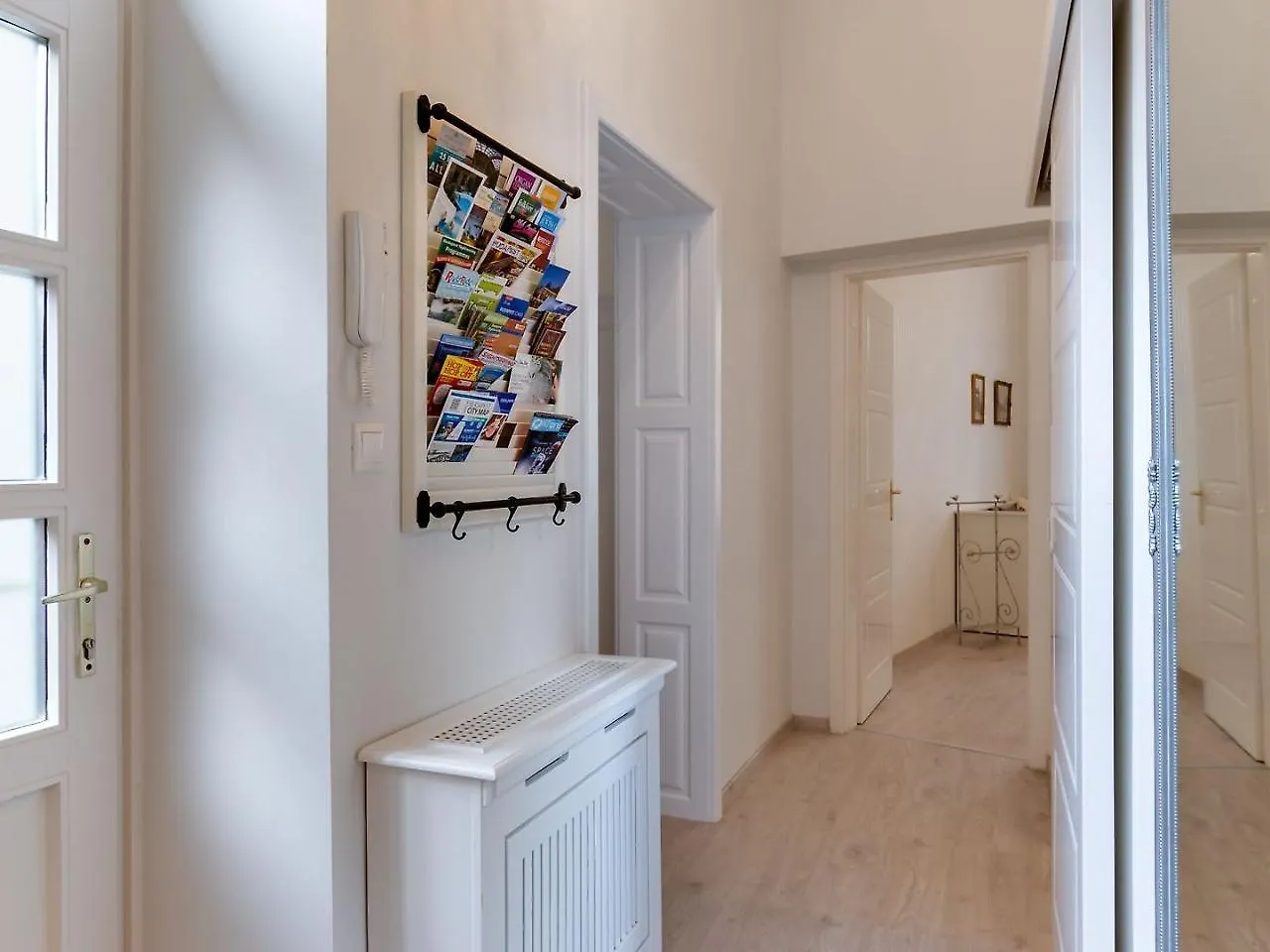 Chestnut & Eliza Suites Budapest Apartment