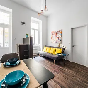  Appartement New Dob 53-4 Center