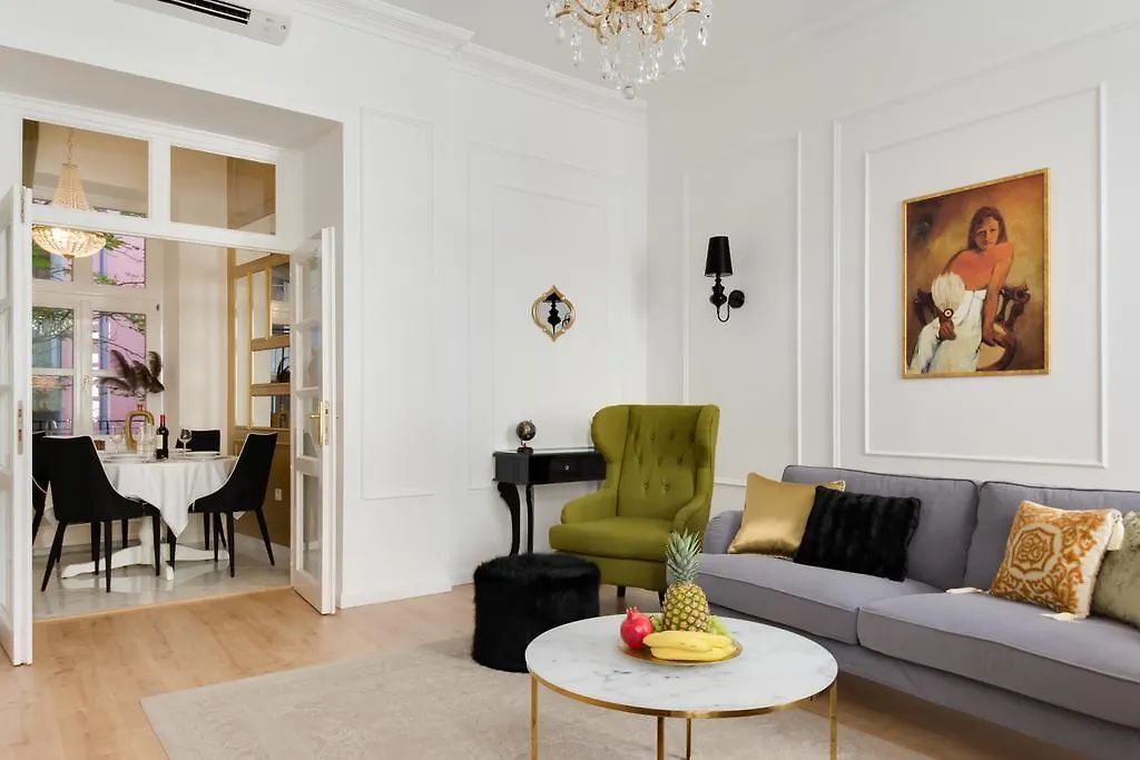 Chestnut & Eliza Suites Budapest