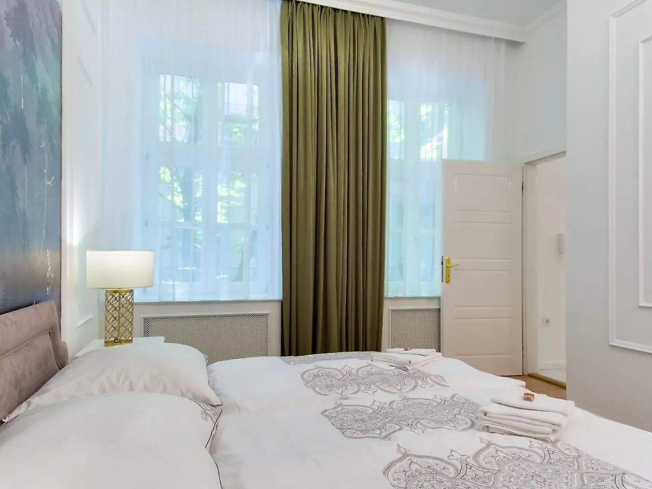 Chestnut & Eliza Suites Budapest